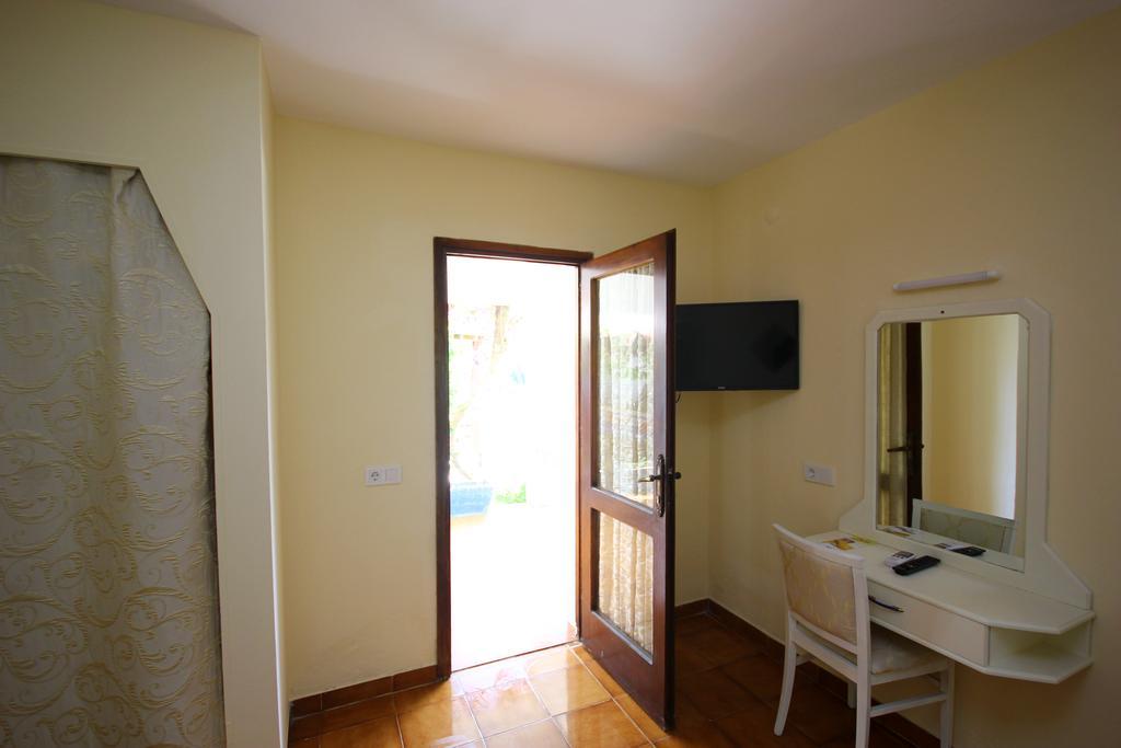 Kos Hotel Bodrum Екстериор снимка