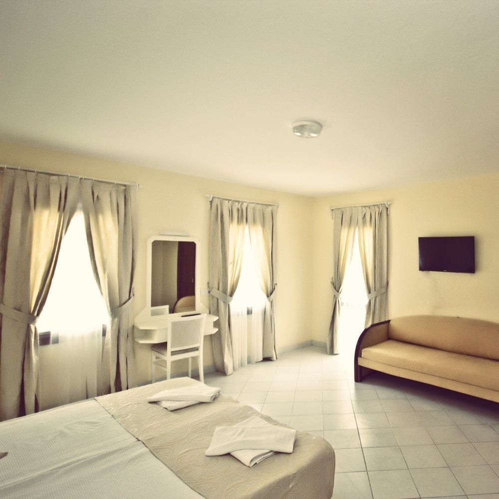 Kos Hotel Bodrum Екстериор снимка