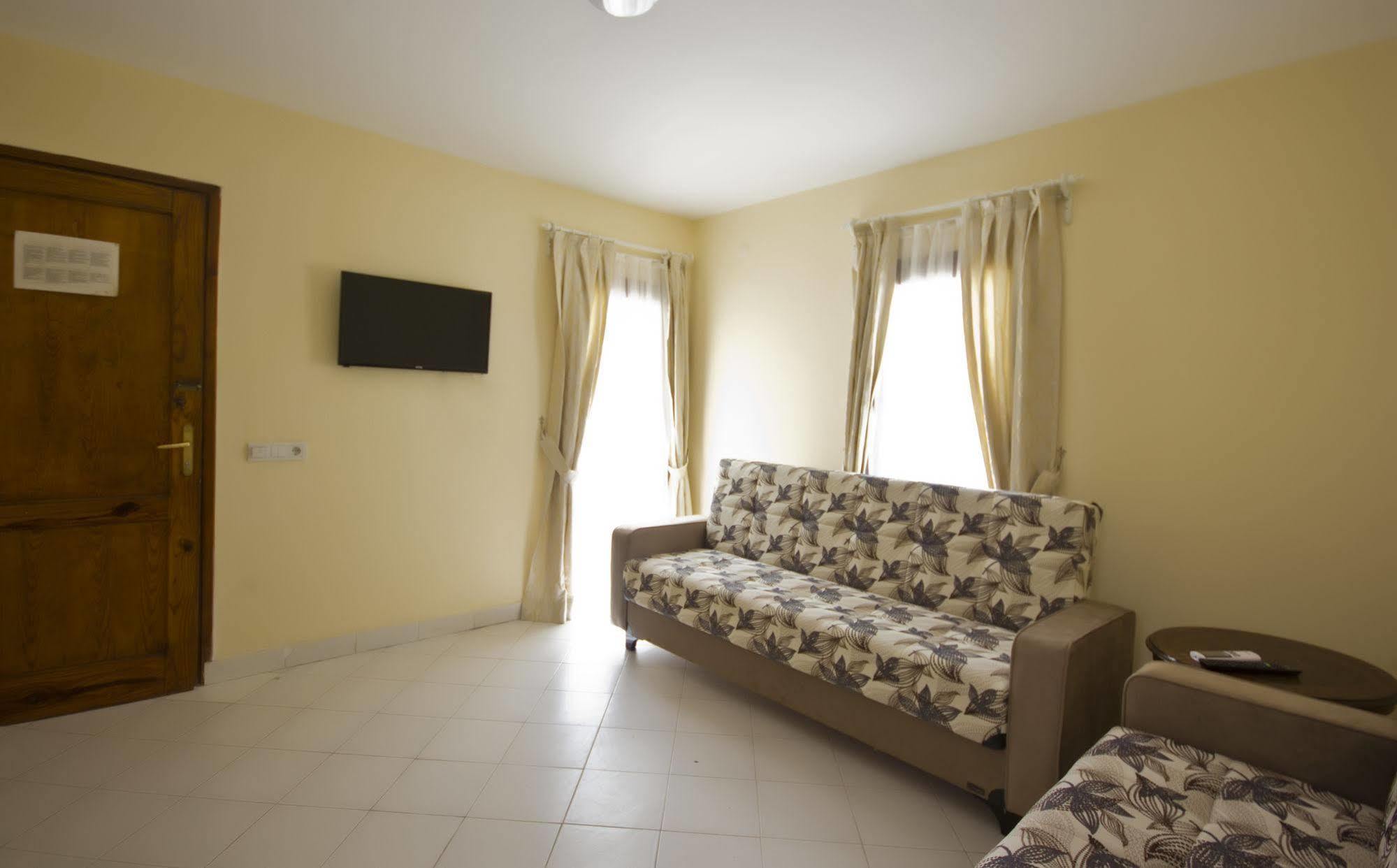 Kos Hotel Bodrum Екстериор снимка