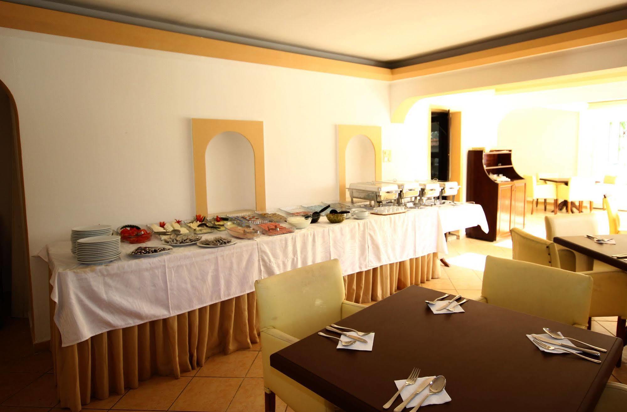 Kos Hotel Bodrum Екстериор снимка